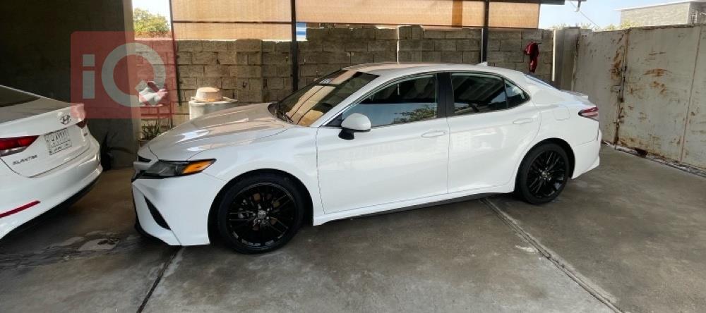 تۆیۆتا کامری